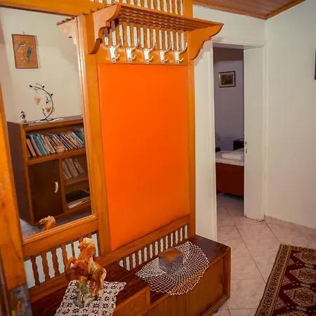 The Fir Gate 3* Gjirokastër