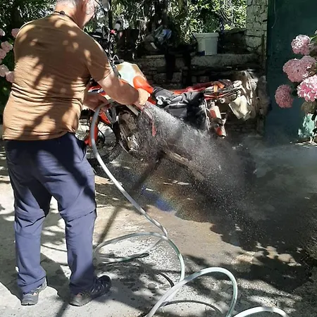 The Fir Gate Penzion 3*