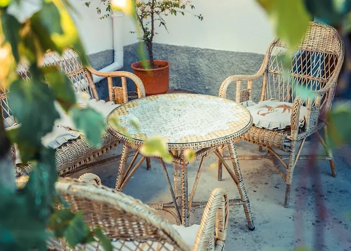 The Fir Gate 3* Gjirokaster